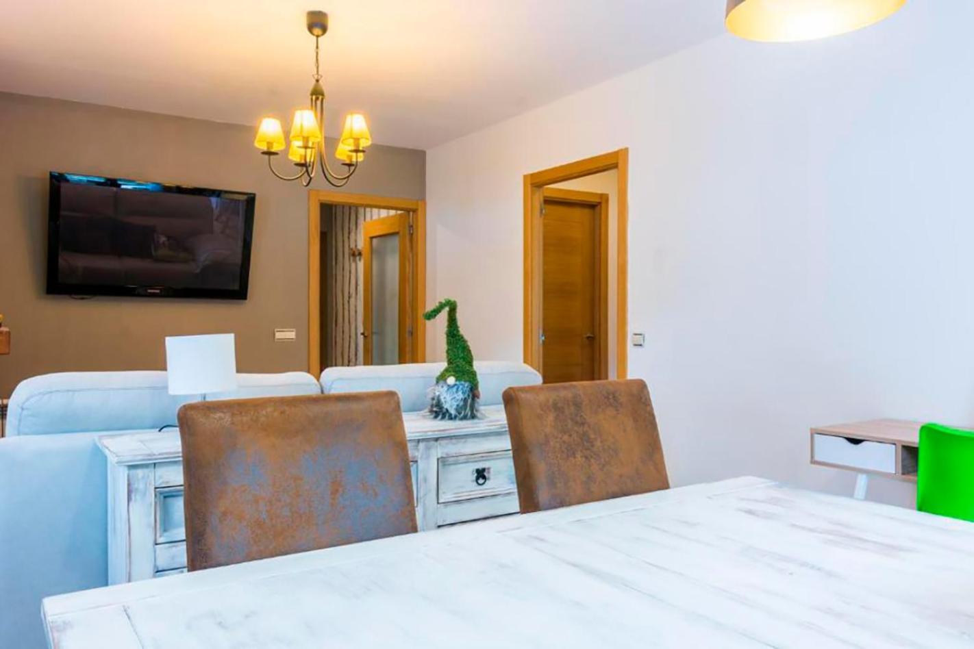 Apartamento A 15 Minutos De Baqueira Les Bordes Exterior photo
